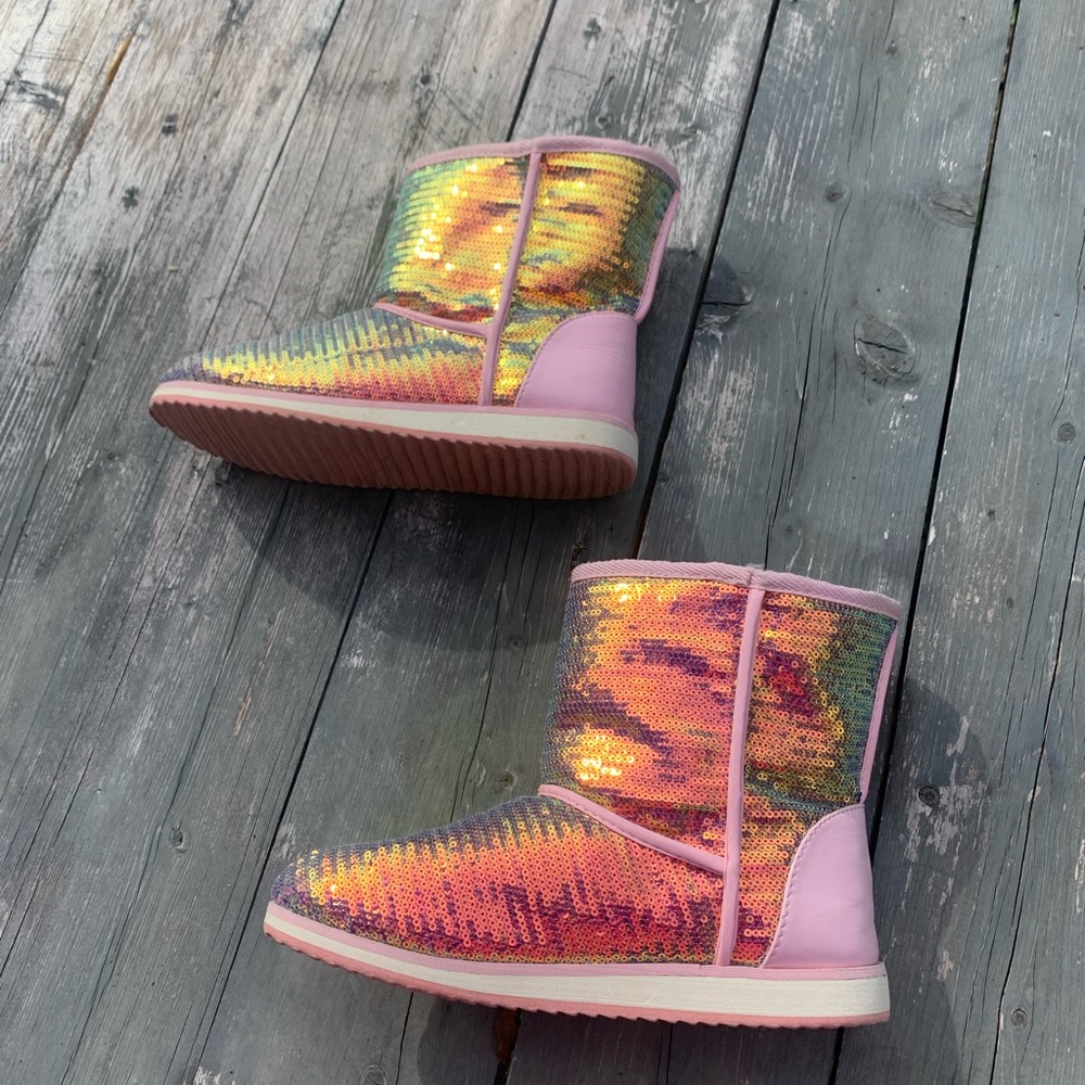 Pink girl size 5sequence boots